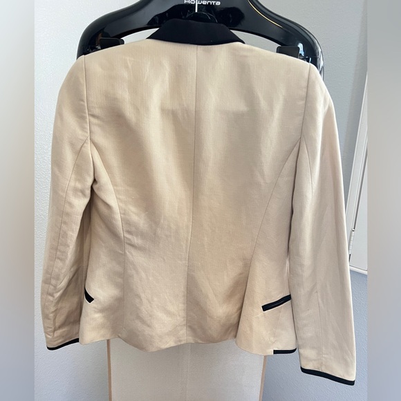 👡🎩MANGO CLASSIC FITTED LINEN BLAZER W/BLACK TRIM PIPING 👡🎩 - Picture 5 of 6